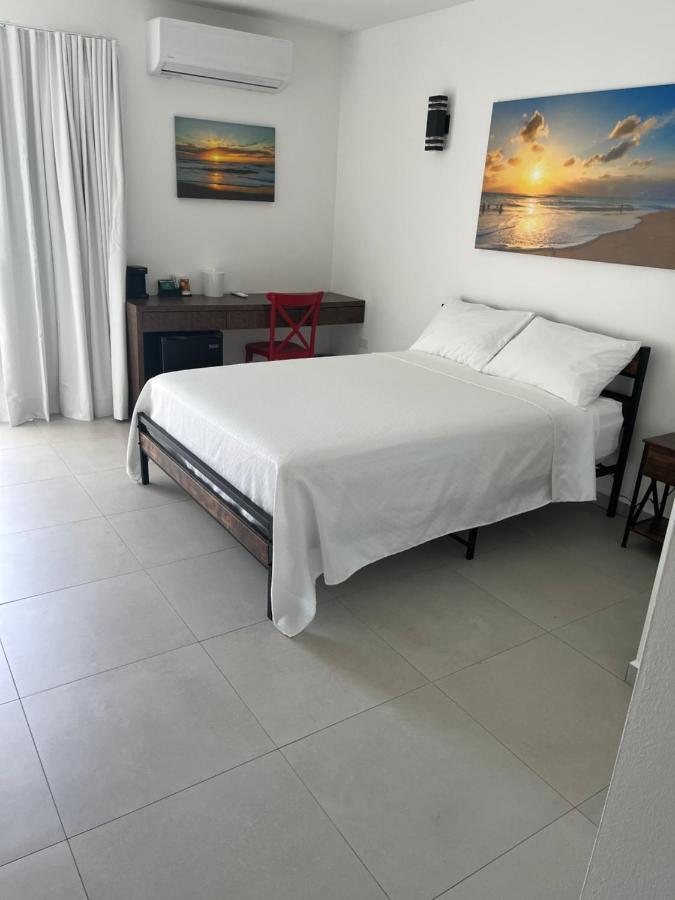 Red Flamboyan Guesthouse And Restaurant Rincon Kültér fotó
